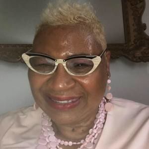 Meet your Posher, Connie